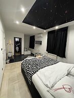 Airport Apartments