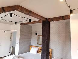 Airport Apartments
