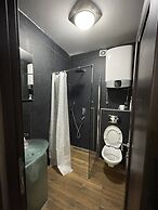 Airport Apartments