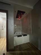Airport Apartments