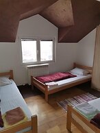 Airport Apartments