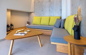 Anadeo Villas & Suites