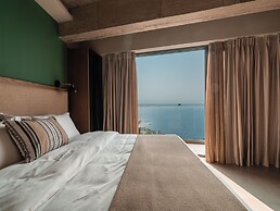 Anadeo Villas & Suites