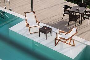Serenity Suites Sea View 2