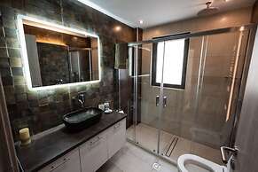 Serenity Suites Sea View 4