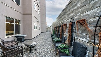 Fabulous Condo at Five Star Resort #209