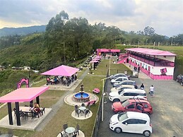 Hotel Entre Lomas
