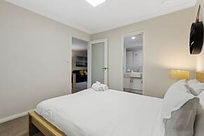 Yaran Suites