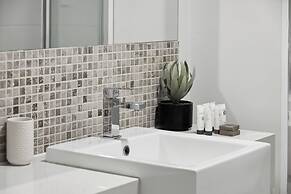 Yaran Suites
