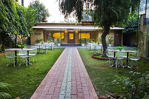 Clarks Inn Dudhwa