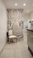 Roman Holidays Boutique