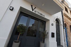 Victoria by Petit Chic