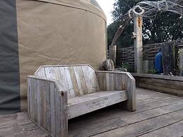 Bembridge Harbour Yurt - Log Burner - Wifi