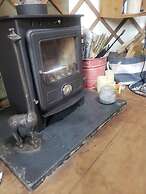 Bembridge Harbour Yurt - Log Burner - Wifi