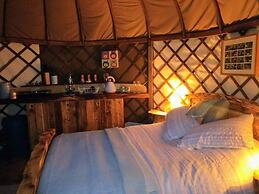 Bembridge Harbour Yurt - Log Burner - Wifi
