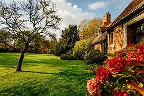 Breathtaking Elizabethan Manor House