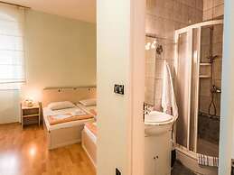 Guesthouse Aurora