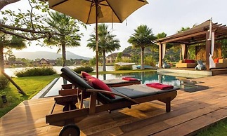 Dasiri Lakefront Villa Premium