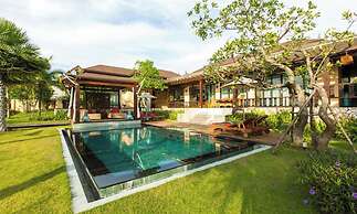 Dasiri Lakefront Villa Premium
