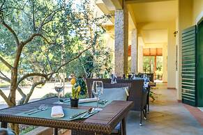 Excellent Park View Room With Breakfast Included