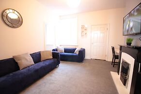Lovely 2-bed Downstairs Apartment