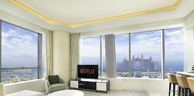 LUX Iconic Views at Palm Tower Suite 1