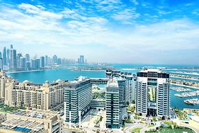 LUX Iconic Views at Palm Tower Suite 1