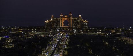 LUX Iconic Views at Palm Tower Suite 1