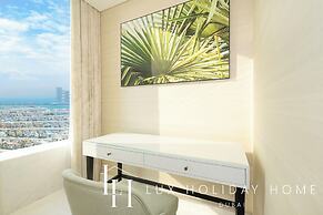 LUX Iconic Views at Palm Tower Suite 1