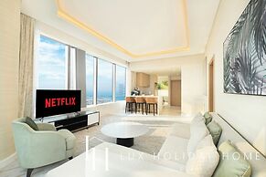 LUX Iconic Views at Palm Tower Suite 1