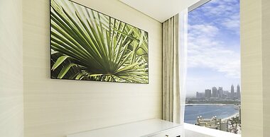 LUX Iconic Views at Palm Tower Suite 2