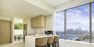 LUX Iconic Views at Palm Tower Suite 2