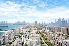 LUX Iconic Views at Palm Tower Suite 2