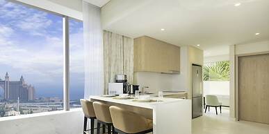 LUX Iconic Views at Palm Tower Suite 3