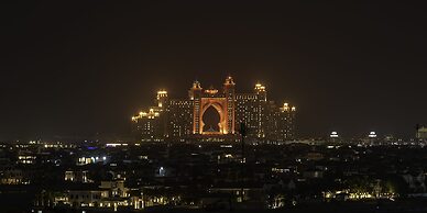 LUX Iconic Views at Palm Tower Suite 3