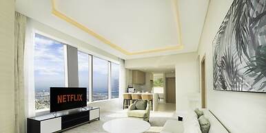 LUX Iconic Views at Palm Tower Suite 3
