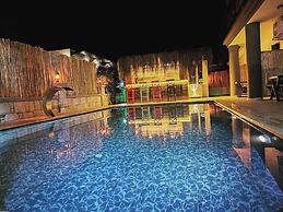 Alacati XL Luxury