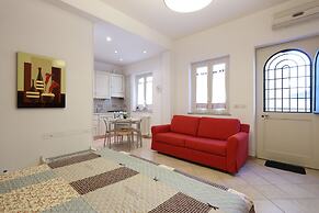 Flat Near The Historic Centre With Private Parking
