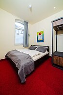 S & D Hotel