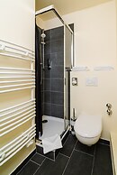 S & D Hotel