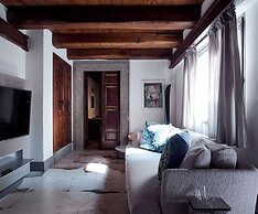 Palazzo delle Pietre Luxury Apartments