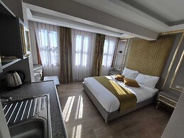 Taksim La Marino Hotel