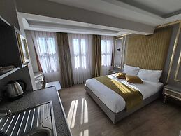 Taksim La Marino Hotel