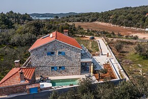 Villa Maza