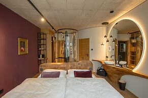 Lartor Resort