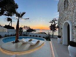 Byblos Aqua, The Amazing Sea Front Villa
