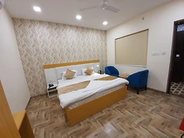 Goroomgo Mandakini Royale Kanpur