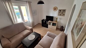 Marina - 50m From the Beach - A2