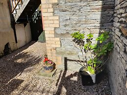 Cosy Apartment Close to Tunnels Beaches
