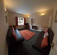 Cosy Apartment Close to Tunnels Beaches